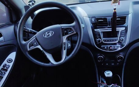 Hyundai Solaris II рестайлинг, 2014 год, 930 000 рублей, 6 фотография
