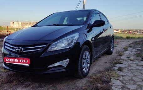 Hyundai Solaris II рестайлинг, 2014 год, 930 000 рублей, 4 фотография
