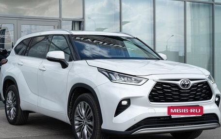 Toyota Highlander, 2025 год, 5 640 000 рублей, 4 фотография