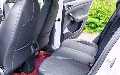 Volkswagen T-Cross I, 2022 год, 1 613 000 рублей, 5 фотография