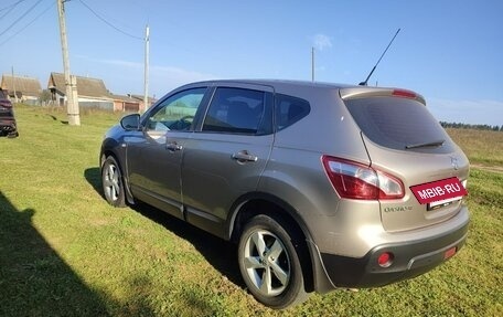 Nissan Qashqai, 2010 год, 800 000 рублей, 3 фотография