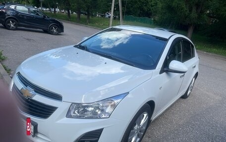 Chevrolet Cruze II, 2013 год, 900 000 рублей, 3 фотография