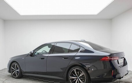 BMW 5 серия, 2025 год, 9 790 000 рублей, 8 фотография