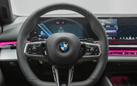 BMW 5 серия, 2025 год, 9 790 000 рублей, 15 фотография