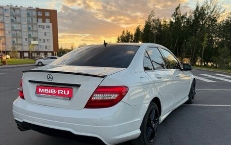 Mercedes-Benz C-Класс, 2011 год, 982 000 рублей, 9 фотография