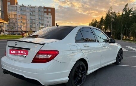 Mercedes-Benz C-Класс, 2011 год, 982 000 рублей, 8 фотография