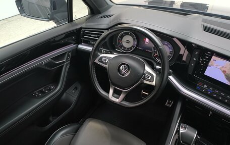 Volkswagen Touareg III, 2019 год, 4 700 000 рублей, 17 фотография
