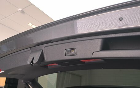 Volkswagen Touareg III, 2019 год, 4 700 000 рублей, 14 фотография