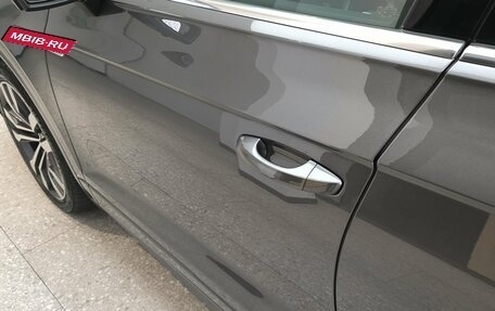 Volkswagen Touareg III, 2019 год, 4 700 000 рублей, 8 фотография