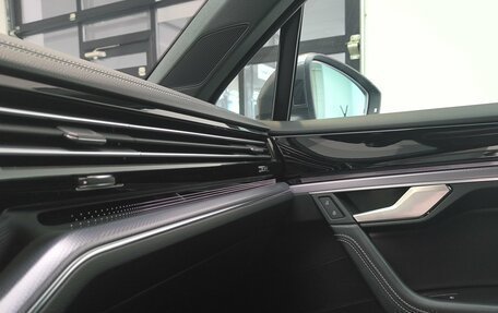 Volkswagen Touareg III, 2019 год, 4 700 000 рублей, 28 фотография