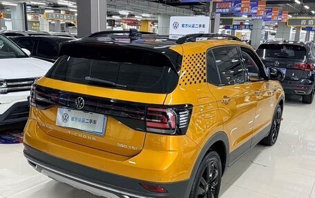 Volkswagen T-Cross I, 2022 год, 1 960 548 рублей, 2 фотография