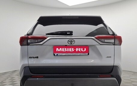 Toyota RAV4, 2020 год, 4 242 000 рублей, 6 фотография