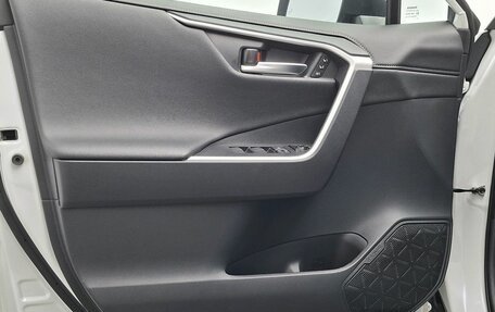 Toyota RAV4, 2020 год, 4 242 000 рублей, 18 фотография