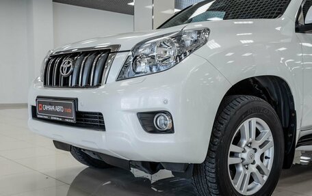 Toyota Land Cruiser Prado 150 рестайлинг 2, 2013 год, 3 136 000 рублей, 2 фотография