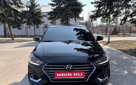 Hyundai Solaris II рестайлинг, 2018 год, 1 250 000 рублей, 1 фотография