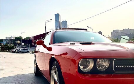 Dodge Challenger III рестайлинг 2, 2008 год, 3 500 000 рублей, 7 фотография