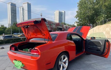 Dodge Challenger III рестайлинг 2, 2008 год, 3 500 000 рублей, 4 фотография