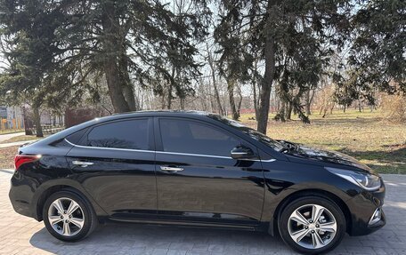 Hyundai Solaris II рестайлинг, 2018 год, 1 250 000 рублей, 6 фотография