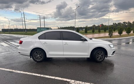 Volkswagen Jetta VI, 2016 год, 1 150 000 рублей, 3 фотография