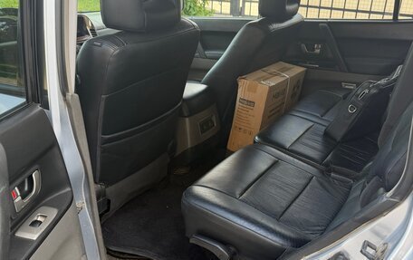 Mitsubishi Pajero III рестайлинг, 2002 год, 650 000 рублей, 5 фотография