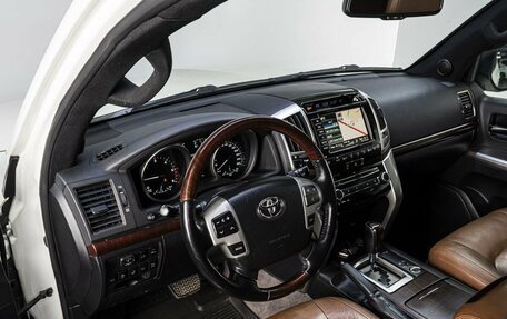 Toyota Land Cruiser 200, 2015 год, 4 779 000 рублей, 11 фотография