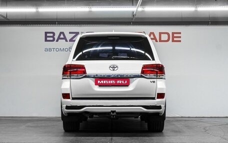 Toyota Land Cruiser 200, 2015 год, 4 779 000 рублей, 7 фотография