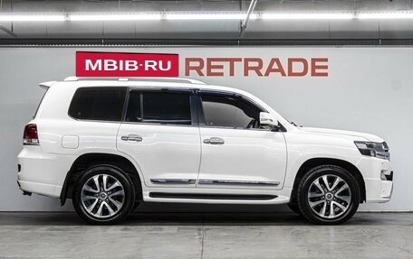 Toyota Land Cruiser 200, 2015 год, 4 779 000 рублей, 5 фотография