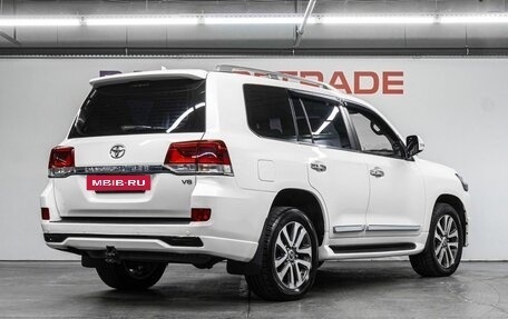 Toyota Land Cruiser 200, 2015 год, 4 779 000 рублей, 6 фотография