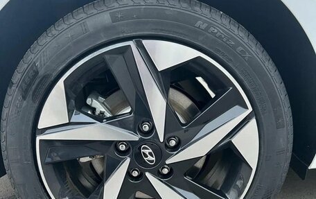 Hyundai Elantra, 2023 год, 1 510 000 рублей, 7 фотография