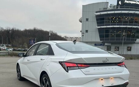 Hyundai Elantra, 2023 год, 1 510 000 рублей, 5 фотография