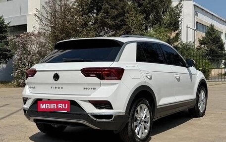 Volkswagen T-Roc I, 2022 год, 1 870 000 рублей, 5 фотография