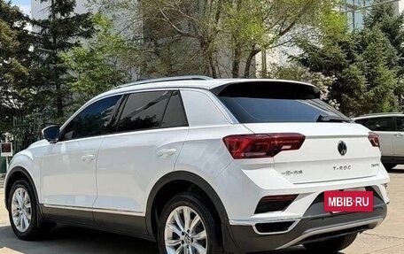 Volkswagen T-Roc I, 2022 год, 1 870 000 рублей, 6 фотография