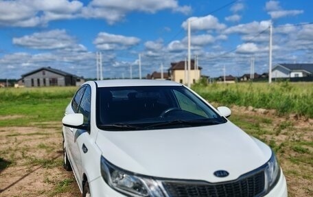 KIA Rio III рестайлинг, 2013 год, 899 999 рублей, 1 фотография