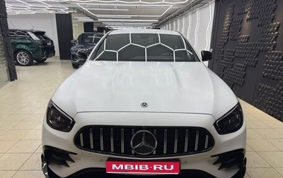 Mercedes-Benz E-Класс, 2021 год, 4 500 000 рублей, 1 фотография