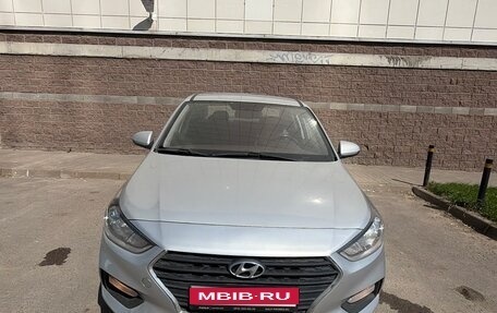 Hyundai Solaris II рестайлинг, 2018 год, 960 000 рублей, 1 фотография