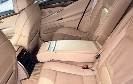 BMW 5 серия, 2011 год, 1 850 000 рублей, 14 фотография