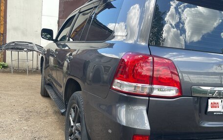 Toyota Land Cruiser 200, 2008 год, 2 990 000 рублей, 3 фотография
