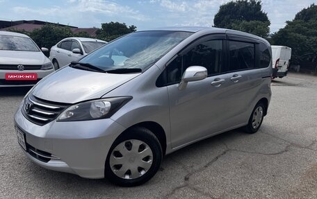 Honda Freed I, 2009 год, 1 000 000 рублей, 3 фотография