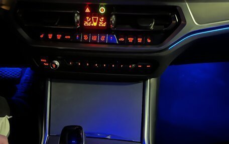 BMW 3 серия, 2019 год, 3 750 000 рублей, 3 фотография