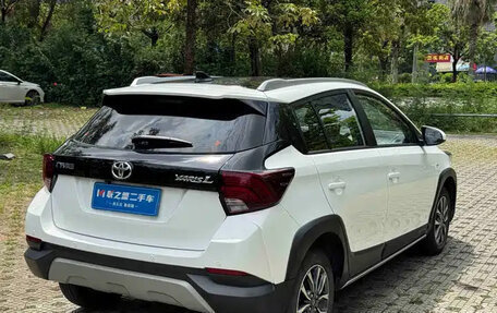 Toyota Yaris XP150 рестайлинг, 2022 год, 1 370 000 рублей, 5 фотография