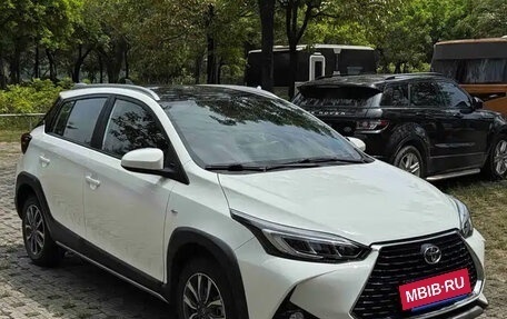 Toyota Yaris XP150 рестайлинг, 2022 год, 1 370 000 рублей, 3 фотография