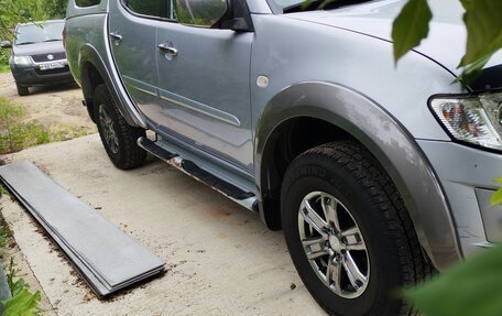 Mitsubishi L200 IV рестайлинг, 2013 год, 1 550 000 рублей, 8 фотография