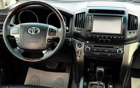 Toyota Land Cruiser 200, 2011 год, 2 950 000 рублей, 7 фотография