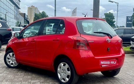 Toyota Yaris III рестайлинг, 2007 год, 440 000 рублей, 4 фотография