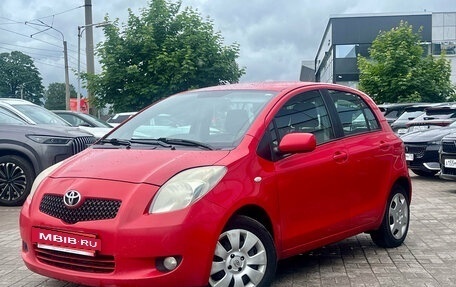 Toyota Yaris III рестайлинг, 2007 год, 440 000 рублей, 3 фотография
