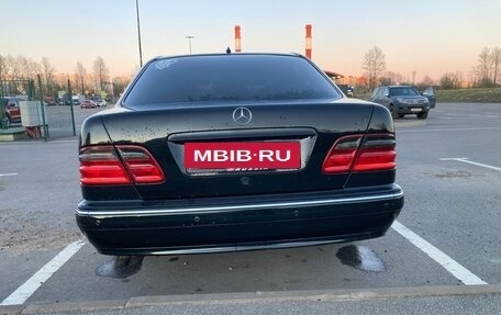 Mercedes-Benz E-Класс, 2000 год, 280 000 рублей, 6 фотография