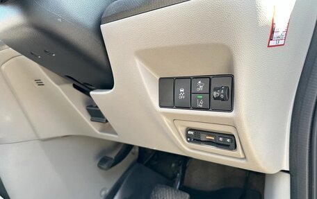 Honda Stepwgn IV, 2016 год, 1 325 000 рублей, 16 фотография