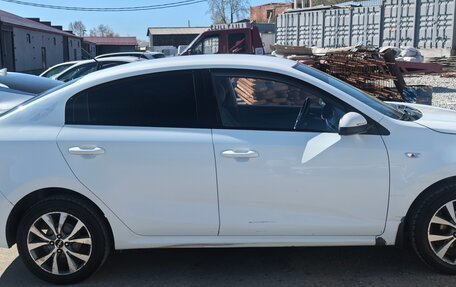 KIA Rio IV, 2019 год, 700 000 рублей, 2 фотография