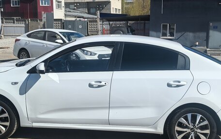 KIA Rio IV, 2019 год, 700 000 рублей, 4 фотография