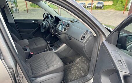 Volkswagen Tiguan I, 2010 год, 1 100 000 рублей, 2 фотография